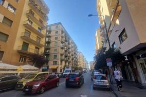 Box / Garage di 10 m² a Napoli