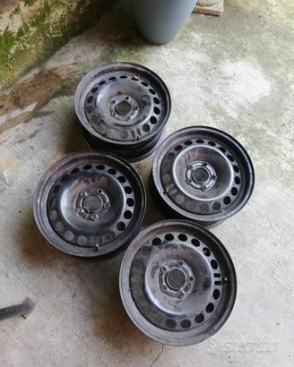 cerchi 15 ferro, alfa Giulietta fiat croma  Opel 