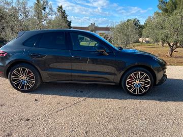 Porsche Macan 3.6 Turbo Performance 440cv pdk