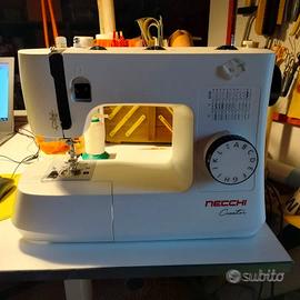 Macchina da cucire Necchi