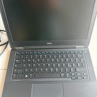 PC portatile DELL completo di monitor e accessori