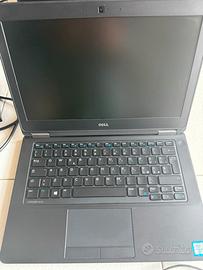 PC portatile DELL completo di monitor e accessori
