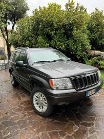 Jeep cherokee usata