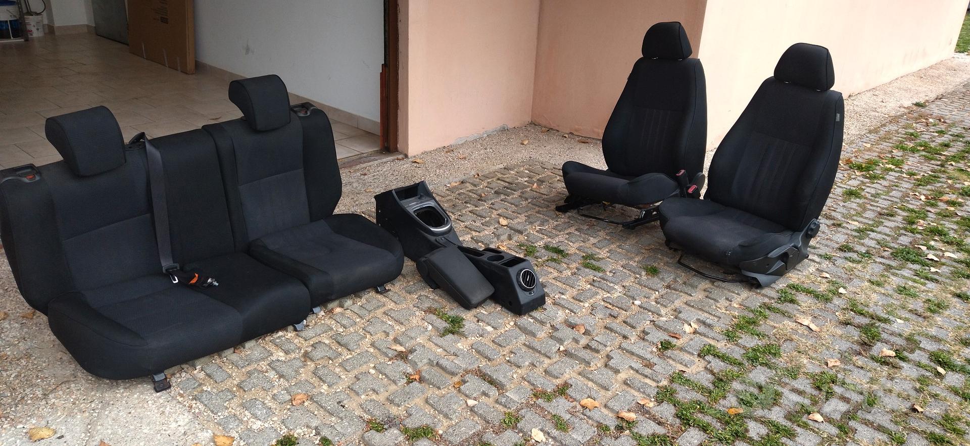 sedili-e-tunnel-centrale-alfa-romeo-147-2-serie-accessori-auto-in