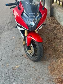 Honda cbr600f 2011