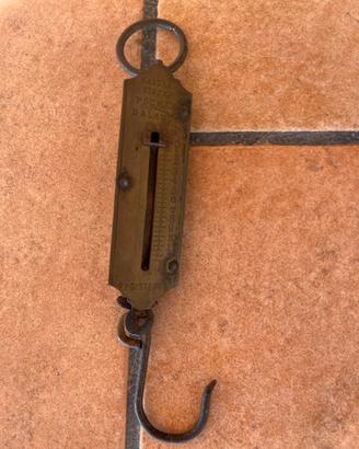 Bilancia vintage Salter System in ottone