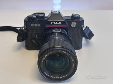 Fuji STX-2 con obiettivo,accessori e borsa vintage
