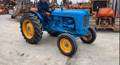 Landini R 4000 con sollevatore intero o ricambi