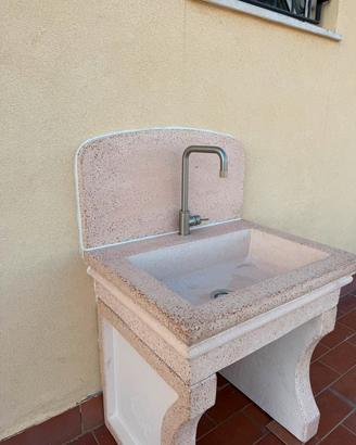 lavello in cemento e graniglia di marmo 
