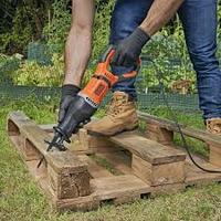 BLACK & DECKER Sega a gattuccio a filo 750W