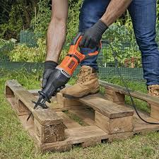 BLACK & DECKER Sega a gattuccio a filo 750W