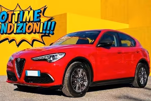 Stelvio Alfa Romeo rossa, 2023