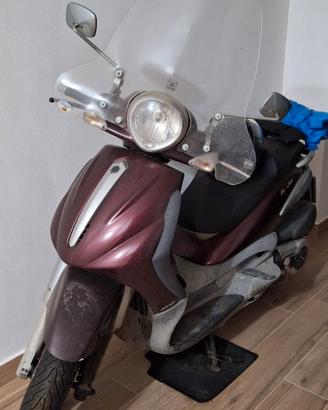 Scooter Piaggio Beverly 500