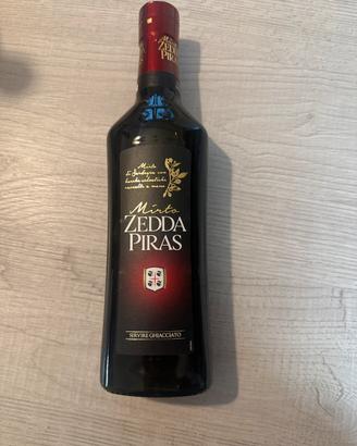 Bottiglia di mirto