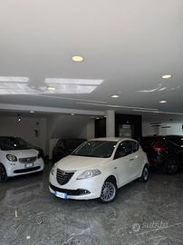 Lancia Ypsilon 1.3 MJT 16V 95 CV 5 porte S&S Silve