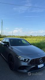 Mercedes-Benz A 200 Premium Amg