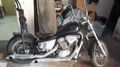 Honda vt 600