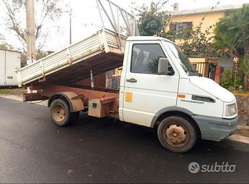 Iveco Daily 35.10 T.DIESEL Ribaltabile Trilaterale