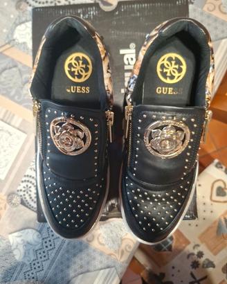 Sneakers alla moda Guess TG 38