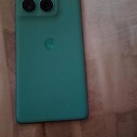 Cellulare con due mesi di vita