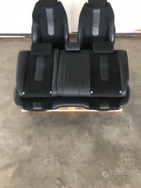 Sedili e interno Range Rover Evoque 2014
