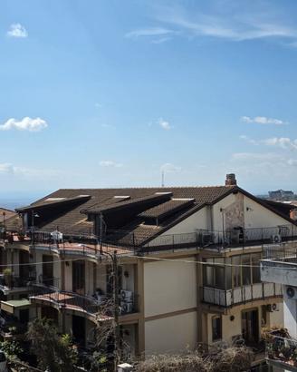 Battiati/Barriera grande 5 vani + cantina mq. 14