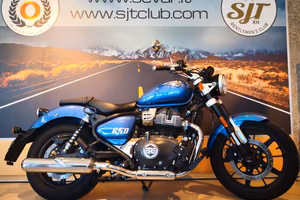 Royal Enfield Super Meteor Astral Blue