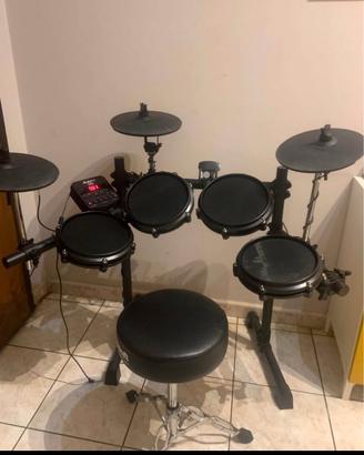 Batteria Alesis perfettamente funzionante 