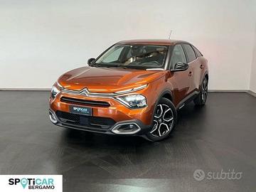 Citroën e-C4 motore elettrico 136 CV Shine