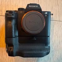 Sony A7r II con battery pack A7RII