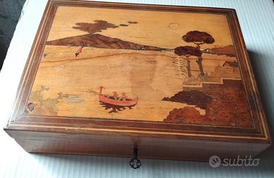 Scatola in legno intarsiato vintage con3mazzicarte
