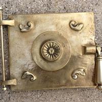 Sportello in ottone per stufe a legna