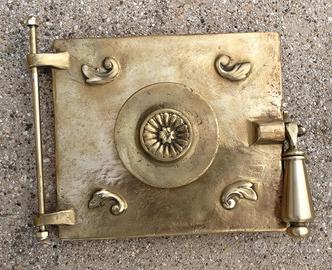 Sportello in ottone per stufe a legna