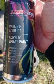 N.2 VERNICE SMALTO SPRAY RAPIDO ACRILICO