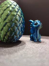 uovo di drago con cucciolo