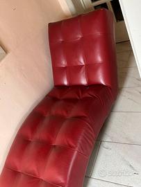 Chaise longue rossa pelle