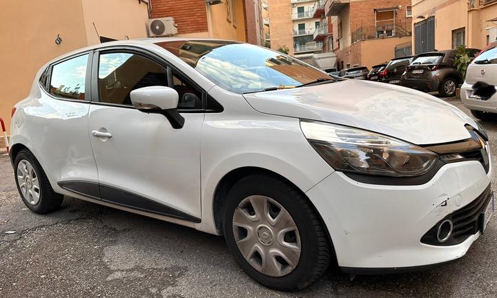 Renault clio Benzina/GPL