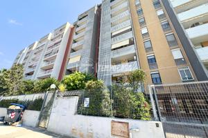 BARI LOSETO - NUDA PROPRIETA' 3 VANI CON TERRAZZO