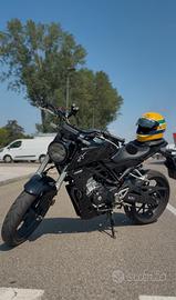 Honda cb125r