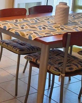 tavolo 80x130cm + 4 sedie legno ciliegio 