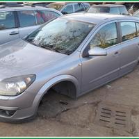 Ricambi Usati OPEL Astra H 2005