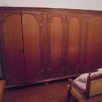 Armadio vintage antico lavorato di pregio permuto