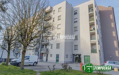 Appartamento a Lacchiarella Via lombardia 3 locali