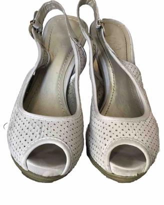 Decollete spuntate opentoe scarpe Bata