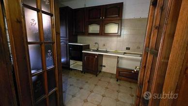 Appartamento di 95 m² con 5 locali a Roiate