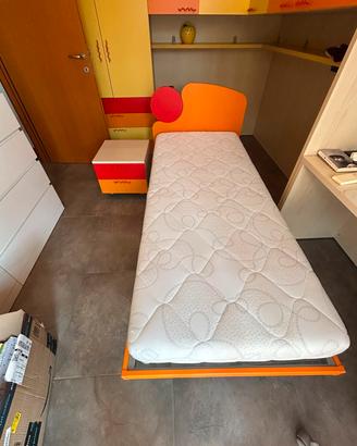 letto cameretta con comodino 