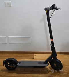 Monopattino Xiaomi Mi Electric Scooter 1S