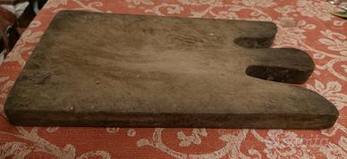 Antico tagliere in legno. Stile francese 