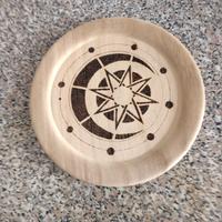 Piatto in legno con disegno