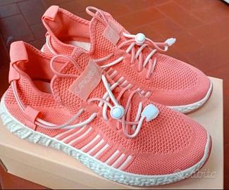 Sneakers Camomilla misura 38 nuove com scatola 
